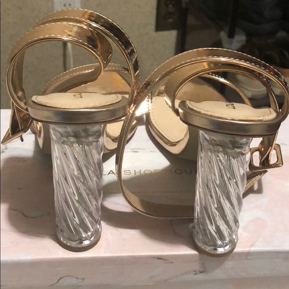 Rose Gold heels - Picture 2 of 3